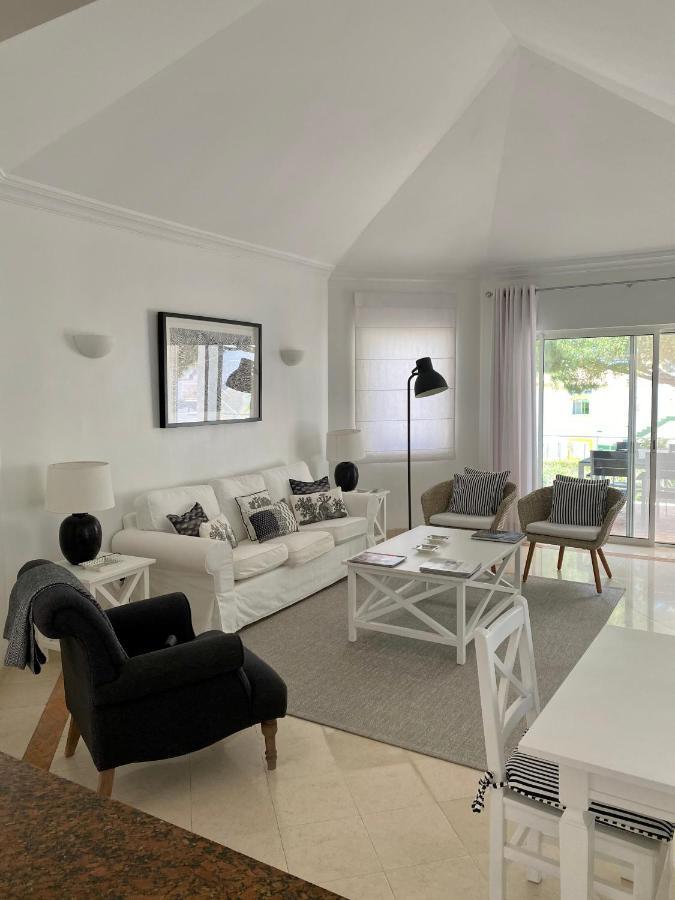 Beautiful Apartment For Rent In Quinta Do Lago With Excellent Resort Facilities Close To Lake And Beach. Eksteriør billede