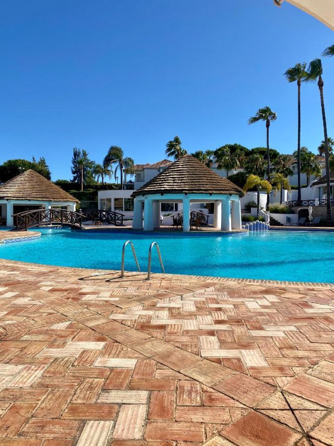 Beautiful Apartment For Rent In Quinta Do Lago With Excellent Resort Facilities Close To Lake And Beach. Eksteriør billede